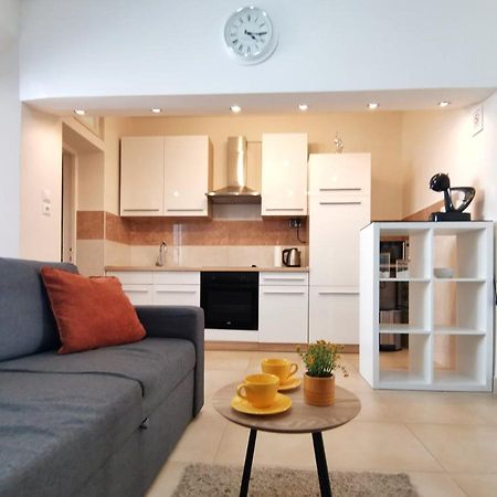 Honeycomb Apartment Split - Free Parking Bagian luar foto