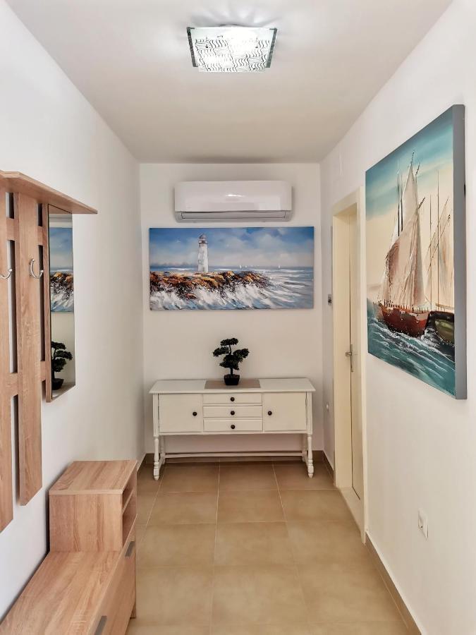 Honeycomb Apartment Split - Free Parking Bagian luar foto