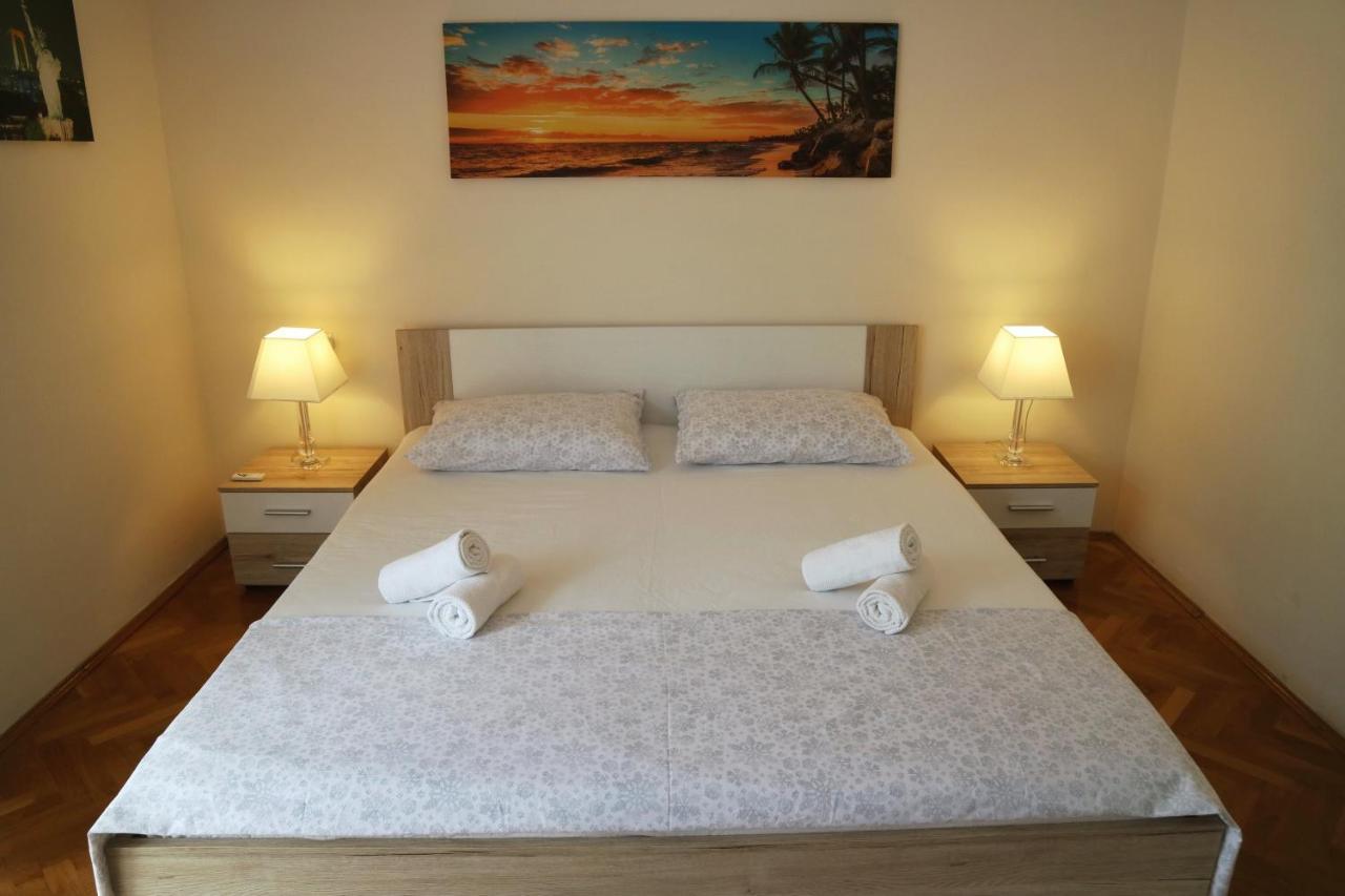 Honeycomb Apartment Split - Free Parking Bagian luar foto