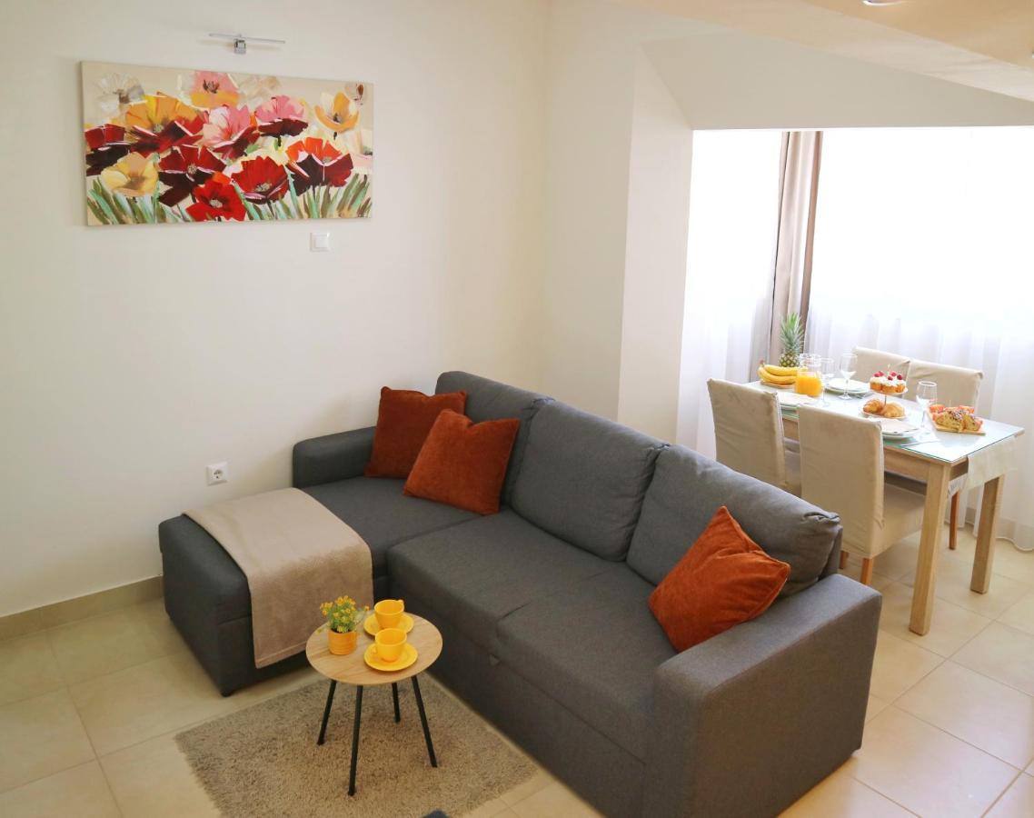 Honeycomb Apartment Split - Free Parking Bagian luar foto